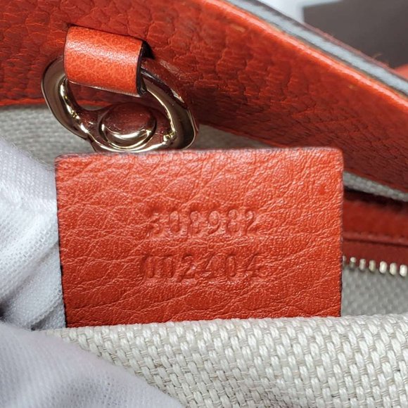 Gucci Soho Medium on Chain Leather Shoulder Bag - Picture 15 of 16